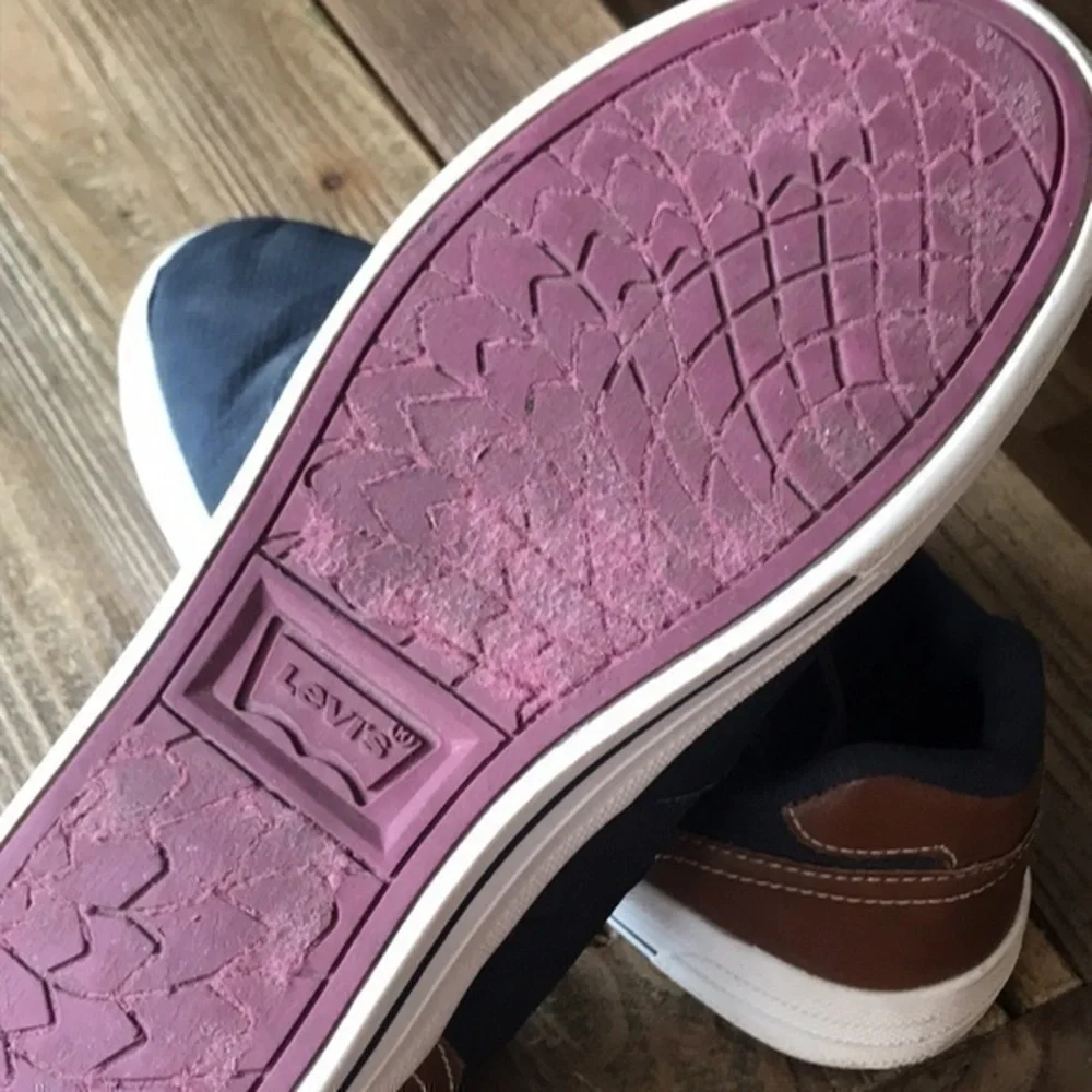 Levis levi’s sneakers